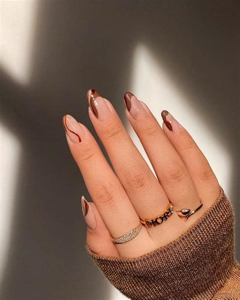 The 7 Best Minimalist Nail Designs for 2021! | GMA Entertainment