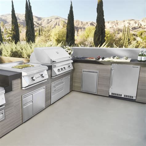 Outdoor Kitchen Refrigerator | Wildwood Oven & BBQs