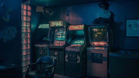 Timeless Portraits of L.A.’s Arcades - The New York Times