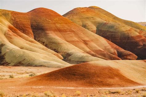 STUNNING Guide to Oregon's PAINTED HILLS (+Tips & Photos)