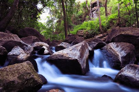 10 Natural Hot Springs Attractions for Families Around the World