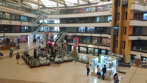 Footloose in India: Vasant Square Mall in Vasant Kunj, Delhi