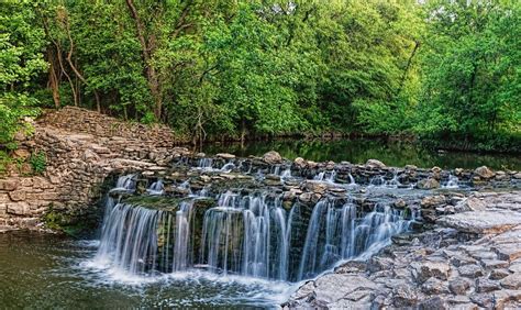 15 Best Things to Do in Richardson (TX) - The Crazy Tourist | Nature trail, Waterfall, Tourist