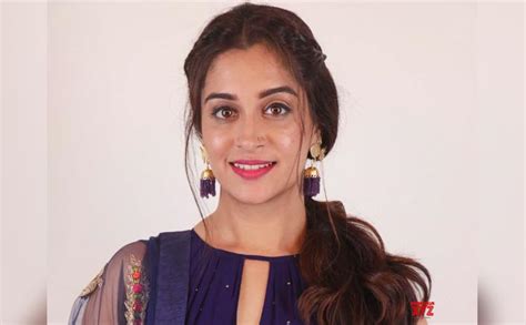 Kahaan Hum Kahaan Tum Actress Dipika Kakar Accuses Airline Of ...