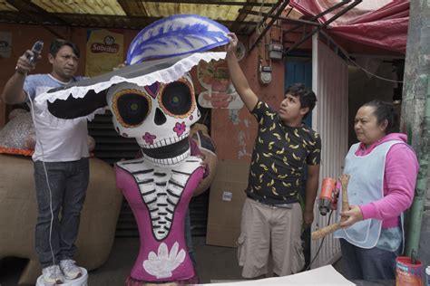 How Mexico combines Halloween and Day of the Dead into one surreal ...