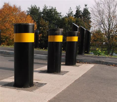 PAS 68 Hydraulic Bollards – HVM Crash tested - Airport Suppliers