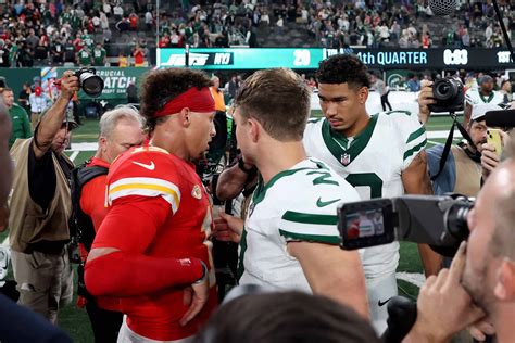 NFL Highlights: Chiefs outlast Jets in Sunday night thriller — 10/02/2023