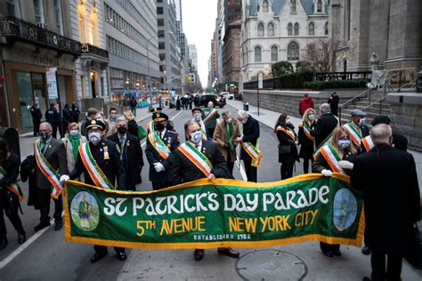 Subdued St. Patrick's Day Parade goes on during pandemic at crack of dawn | amNewYork