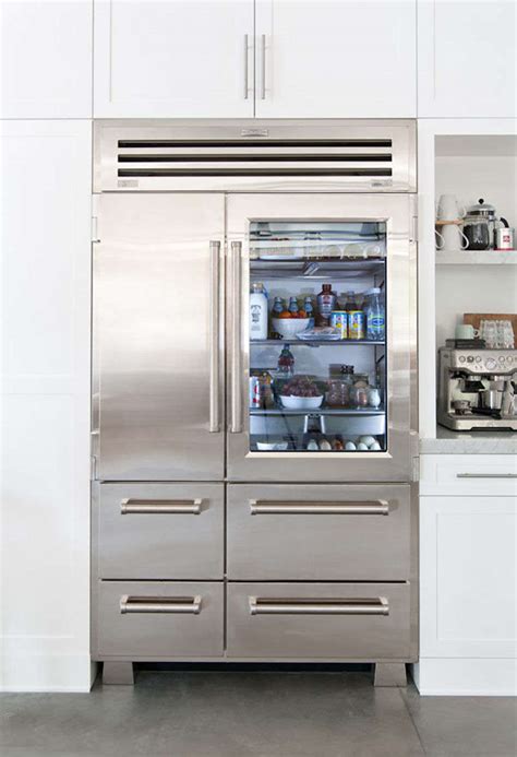 10 Easy Pieces: Glass Door Refrigerators - Remodelista