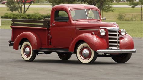 Pin by Suzy Van Regenmorter on cars | Classic trucks, Pickup trucks, Antique trucks