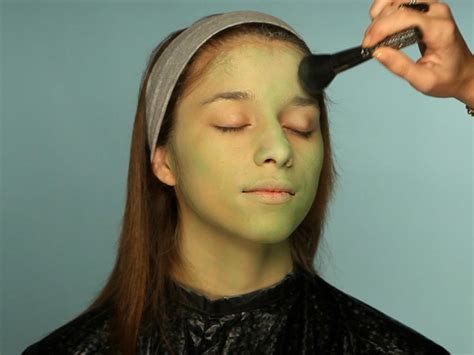 Kid's Halloween Makeup Tutorial: Frankenstein's Daughter | HGTV