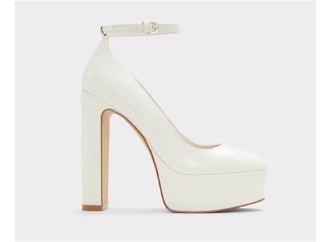 Why White Pumps Are A Forever-Classic Wedding Shoe Choice