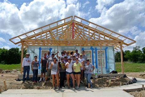 2013 NARI Housebuild for Habitat for Humanity - Eastside Lumber ...