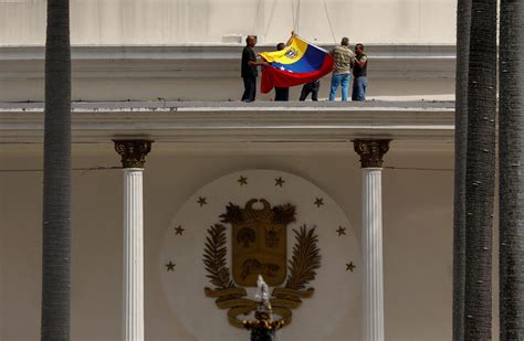 Divided Venezuela opposition faces unity challenge ahead of primary | Reuters