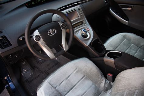 Toyota Prius Interior New-1 | Car Dealership in Philadelphia