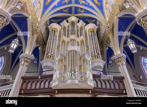 Pipe organ inside the historic Basilica of the Sacred Heart on the ...