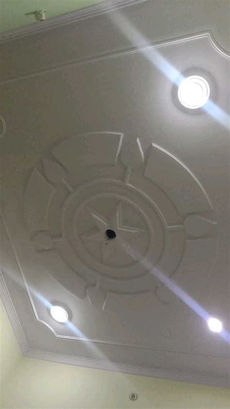 Circular Pop Design Ceiling in Office Building