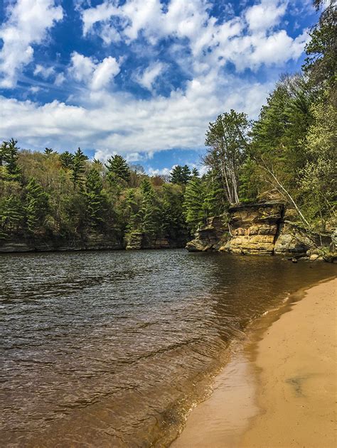 Wisconsin Explorer: Hiking at the Dells of The Wisconsin SNA