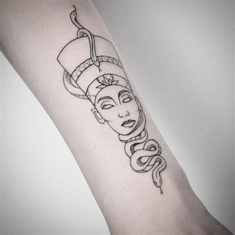 44 zeitlose und sinnvolle ägyptische Tattoo Designs (With images ...