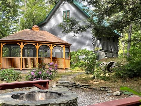 Top 12 Romantic Cabins in Maine with Hot Tubs - Cabin Trippers