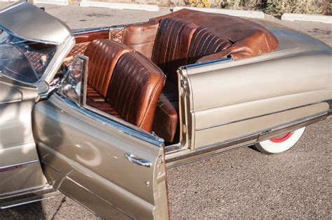 Interior 1950 Hudson Custom Commodore Eight Convertible Brougham (504) in 2020 | Commodore ...