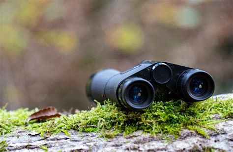 How Do Binoculars Work? - BinoSpot