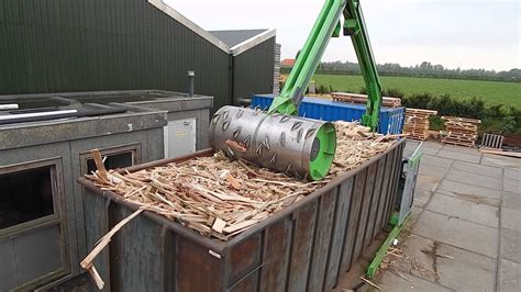 Pallet Recycling, UPC Pallethandel - YouTube