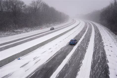 Deadly winter storm Elliott: 200 million under alerts in US as six ...