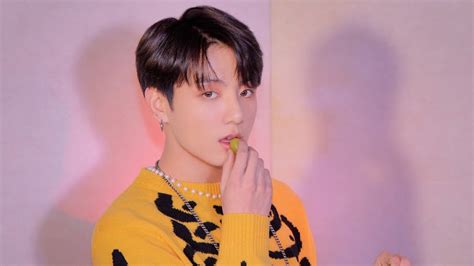 wallpaper anime bts jungkook