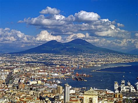 Volcanoes of Italy - the Grand Tour: Study Tour to the Vesuvius, Pompeii, Herculaneum, Stromboli ...