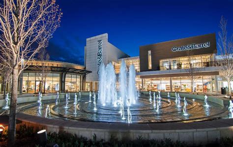 Oakbrook Mall - [Chicago, IL] - Oakbrook, IL Water Feature Lighting, Modern Water Feature ...