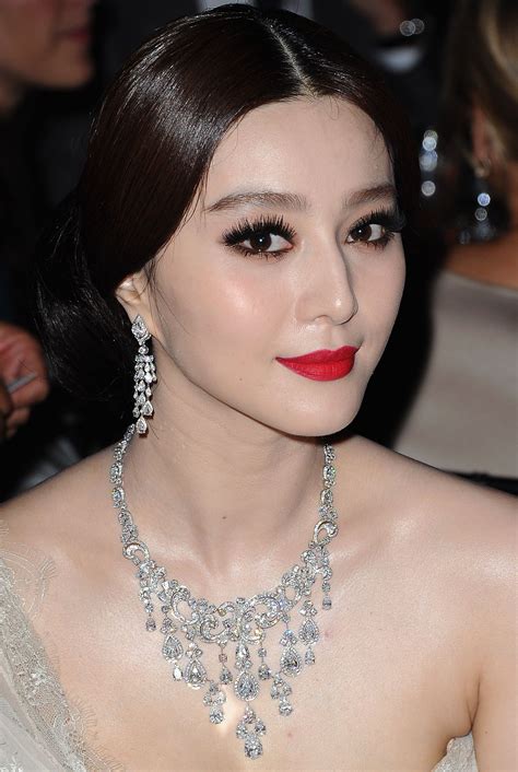 Fan Bing Bing Fan Bingbing, Wedding Makeup Tips, Bridal Makeup, Divas, Cartier, Asian Makeup ...