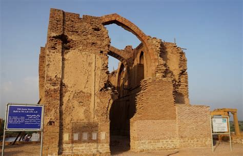 Exploring the Best Tourist Destinations in Thatta, Sindh | Zameen Blog