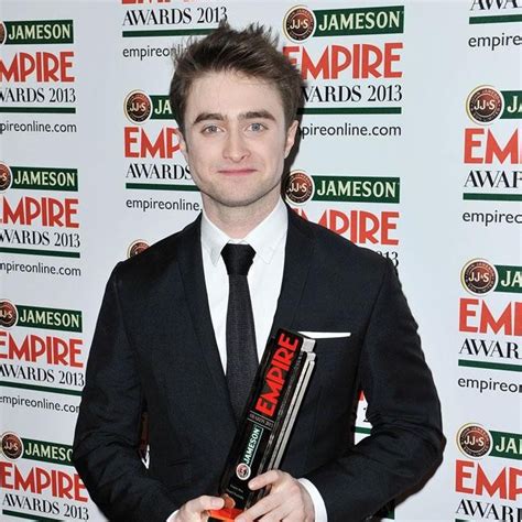 Daniel Radcliffe bans glasses