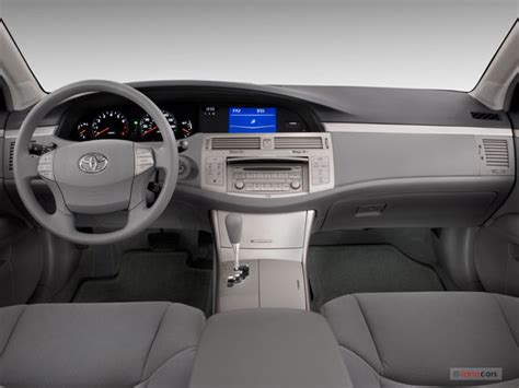 2010 Toyota Avalon: 11 Interior Photos | U.S. News