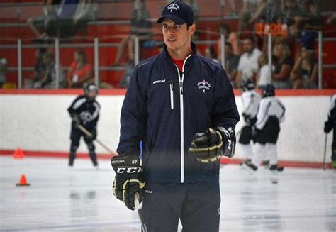 Sidney Crosby at his inaugural hockey school | Pittsburgh penguins ...