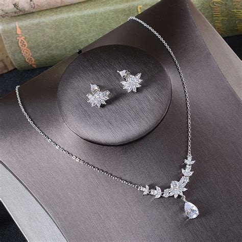 Simple Bridal Necklace And Earrings Set Sparkling Rhinestone Alloy Drop Shape Zircon Handmade ...