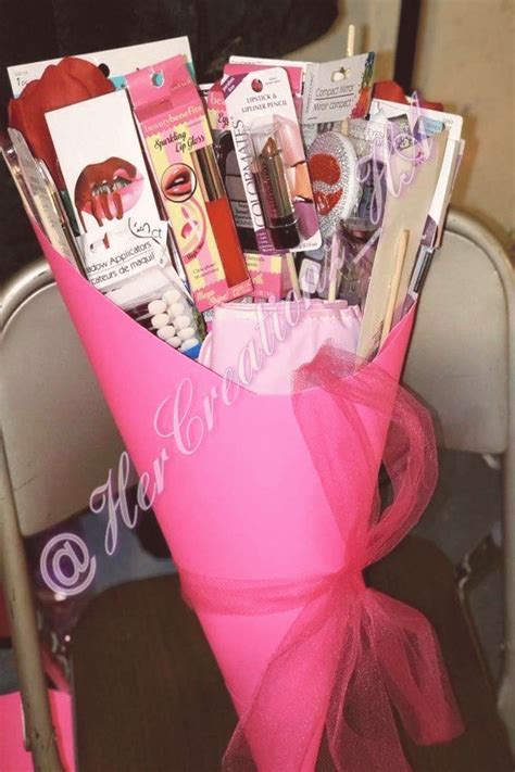Makeup bouquets Birthday gift baskets | Girl gift baskets, Makeup gifts basket, Birthday gift ...