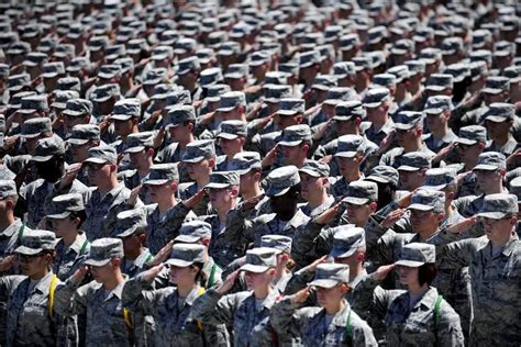 Free Images - military soldiers saluting 652355