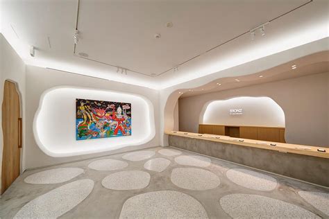 The love of art and food comes together at the New Tokyo Gallery which ...