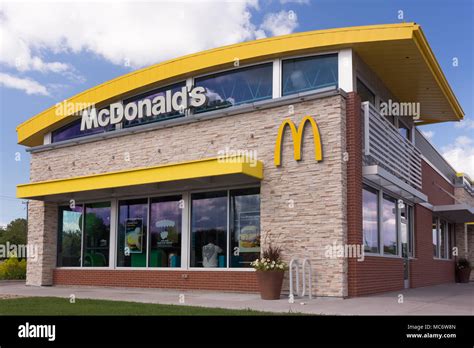 STILLWATER, MN/USA - August 10, 2015: Contemporary McDonald's exterior ...