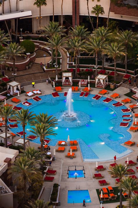 Sandbar Pool at Red Rock Las Vegas | Photos, Reviews and Information