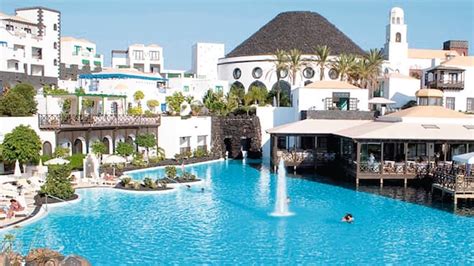 Hotel Volcan Lanzarote in Playa Blanca | TUIHolidays.ie