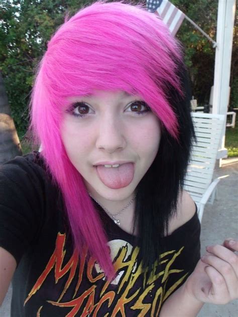 Pink and black hair. | Emo scene hair, Scene hair, Pink and black hair