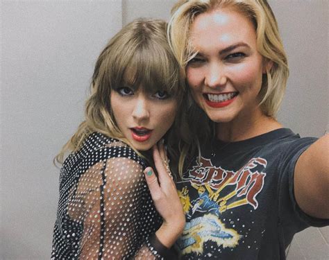 Karlie Kloss posts photo with Taylor Swift at Nashville concert