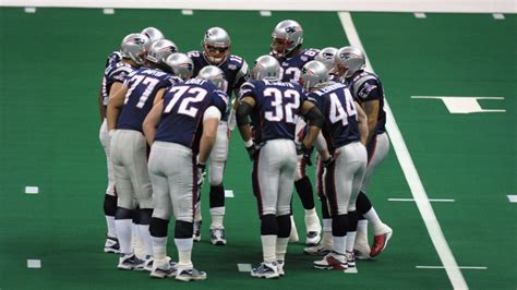 New England Patriots Super Bowl History: Super Bowl XXXVI - Pats Pulpit