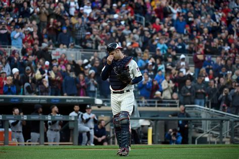 Joe Mauer came out in his catcher’s gear one last time - Twinkie Town