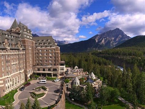 10 Best Hotels in Banff, Canada – Trips To Discover