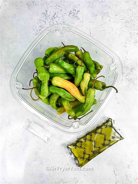 Air fryer Shishito Peppers - Air Fryer Yum