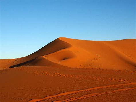 Sand Dunes of Sahara | Desktop Wallpapers